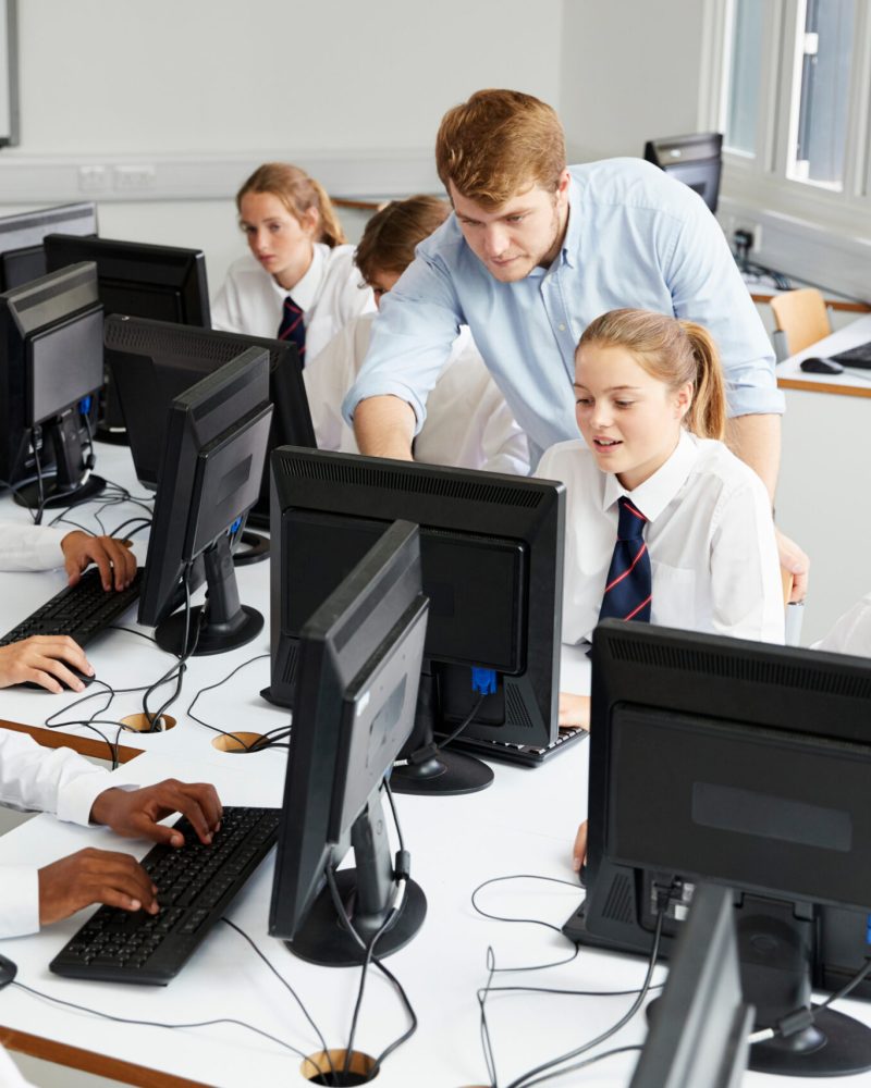 Teenage,Students,Wearing,Uniform,Studying,In,It,Class